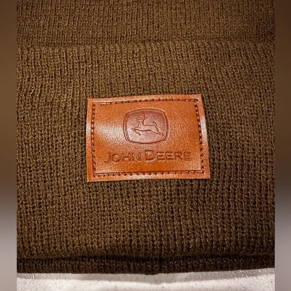John Deere 🦌 Unisex Brown Beanie - One Size Fits Most - Picture 2 of 5
